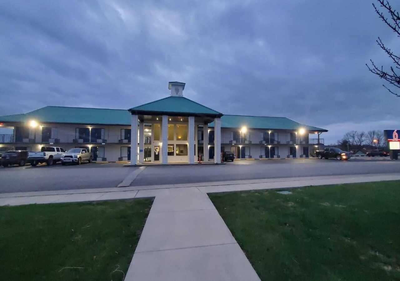 Crestview Inn 布兰森西 外观 照片